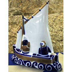 Bote de vela latina Sargadelos